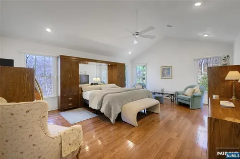15 Skytop Drive Denville Township NJ 07834
