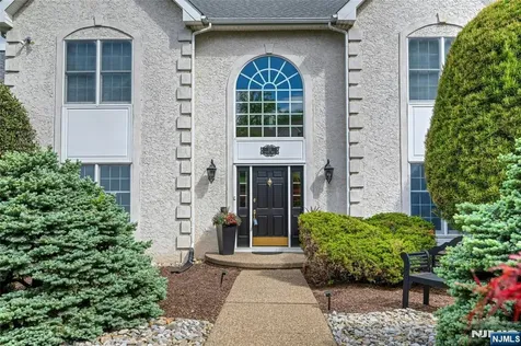 15 Skytop Drive Denville Township NJ 07834