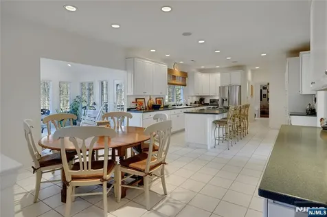 15 Skytop Drive Denville Township NJ 07834