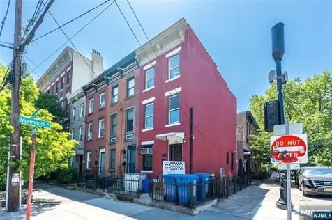 321 1/2 Pavonia Avenue Jersey City NJ 07302