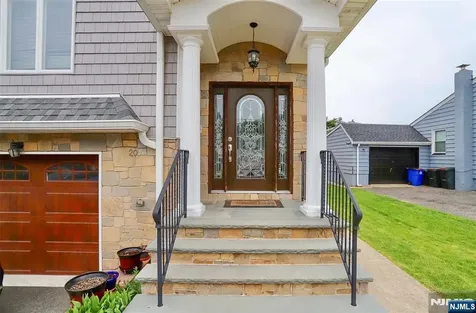 20 Franklin Avenue Wallington NJ 07057