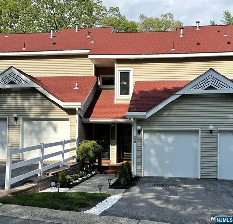 50 Red Oak Terrace Jefferson Township NJ 07438
