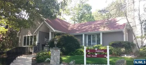 50 Red Oak Terrace Jefferson Township NJ 07438