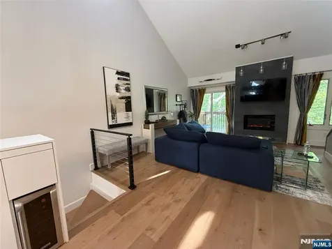 50 Red Oak Terrace Jefferson Township NJ 07438