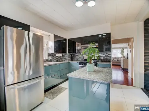 1507 Hiawatha Avenue Hillside NJ 07205