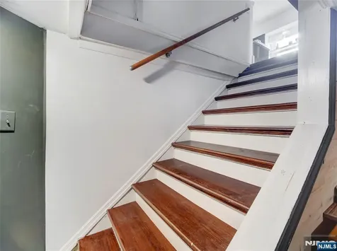 1507 Hiawatha Avenue Hillside NJ 07205