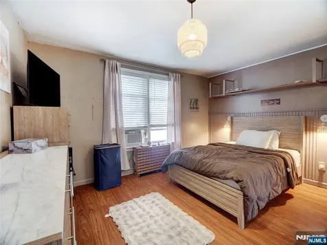 1507 Hiawatha Avenue Hillside NJ 07205