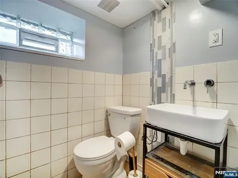 1507 Hiawatha Avenue Hillside NJ 07205