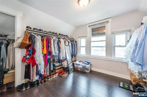 26 22nd Street East Orange NJ 07017