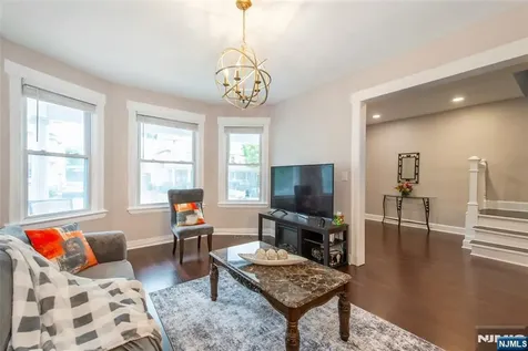 26 22nd Street East Orange NJ 07017