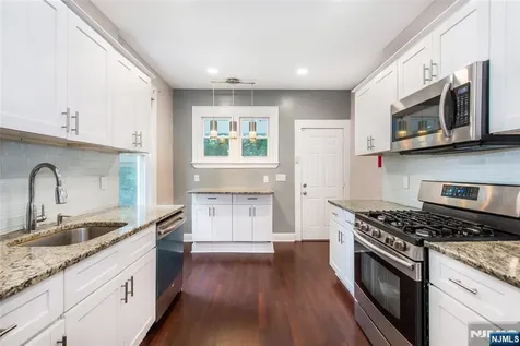 26 22nd Street East Orange NJ 07017