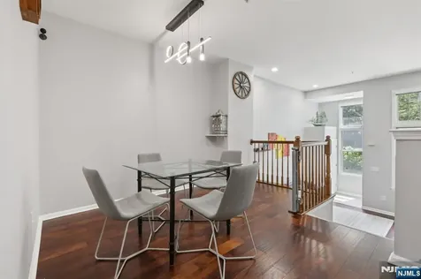 351 Oswego Court West New York NJ 07093