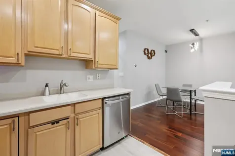 351 Oswego Court West New York NJ 07093