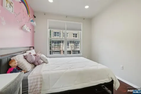 351 Oswego Court West New York NJ 07093