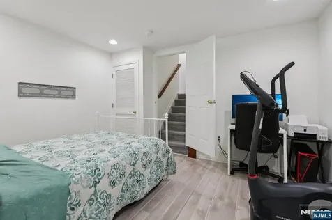 351 Oswego Court West New York NJ 07093