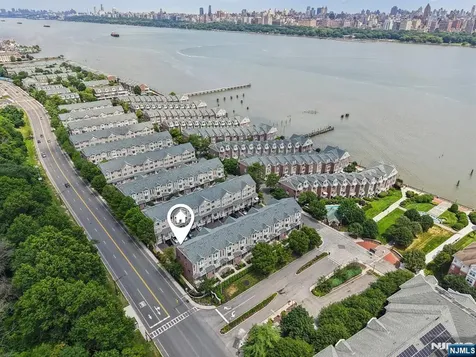351 Oswego Court West New York NJ 07093