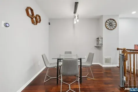 351 Oswego Court West New York NJ 07093