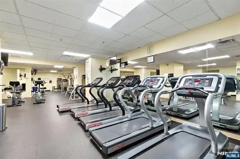6040 Boulevard East West New York NJ 07093