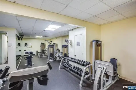 6040 Boulevard East West New York NJ 07093