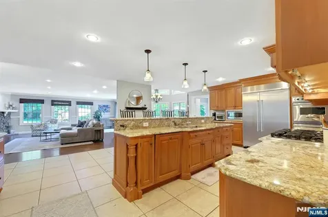 711 Pine Lake Drive Twp Of Washington NJ 07676