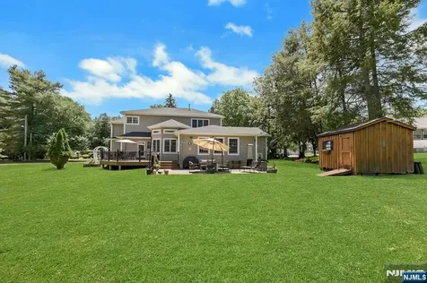 711 Pine Lake Drive Twp Of Washington NJ 07676