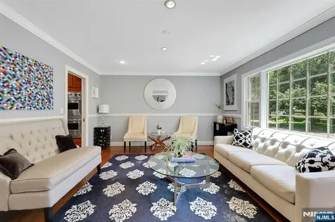 711 Pine Lake Drive Twp Of Washington NJ 07676