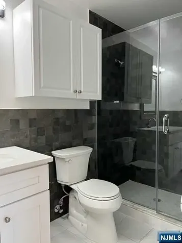 520 Glen Avenue Palisades Park NJ 07650