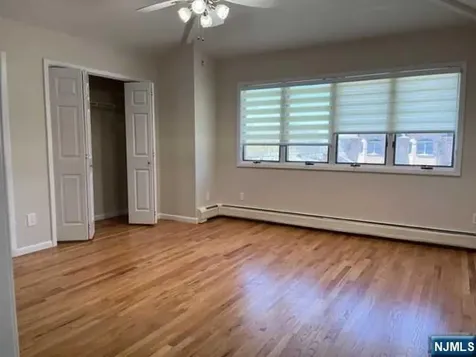 520 Glen Avenue Palisades Park NJ 07650