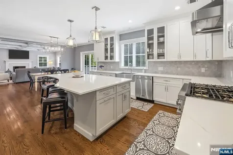 2 Weimer Court Allendale NJ 07401