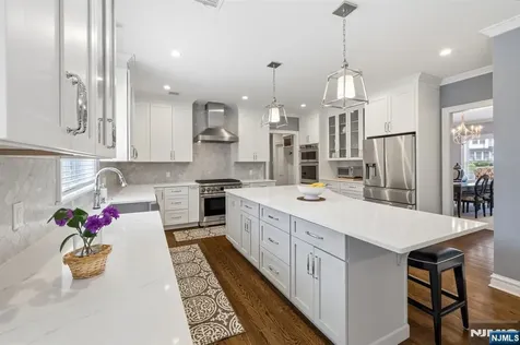 2 Weimer Court Allendale NJ 07401