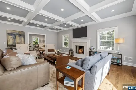 2 Weimer Court Allendale NJ 07401