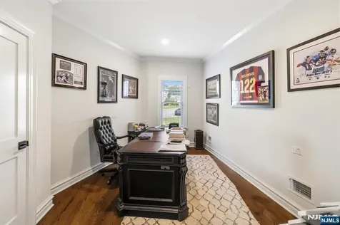 2 Weimer Court Allendale NJ 07401