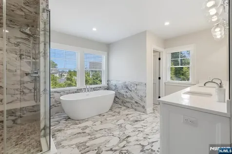 2 Weimer Court Allendale NJ 07401