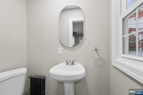 433 Mount Pleasant Avenue West Orange NJ 07052