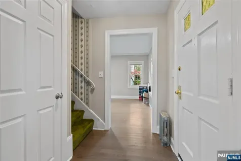 433 Mount Pleasant Avenue West Orange NJ 07052