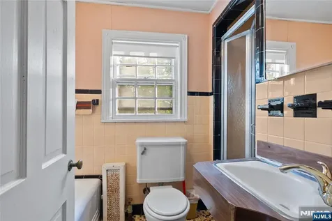 433 Mount Pleasant Avenue West Orange NJ 07052