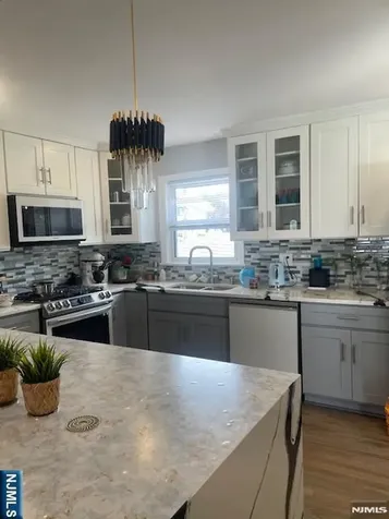 501 2nd Avenue Roselle NJ 07203