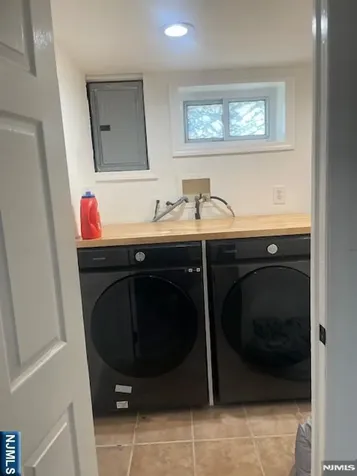 501 2nd Avenue Roselle NJ 07203
