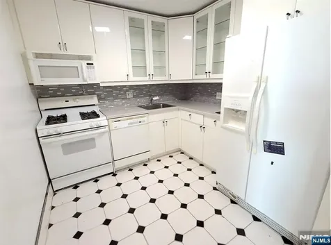555 North Avenue Fort Lee NJ 07024