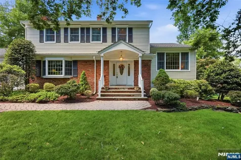 20 Coachman Court Berkeley Heights NJ 07922