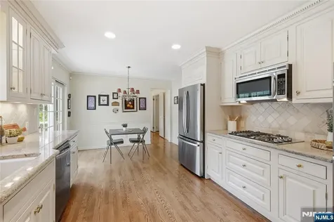20 Coachman Court Berkeley Heights NJ 07922