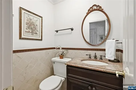 20 Coachman Court Berkeley Heights NJ 07922