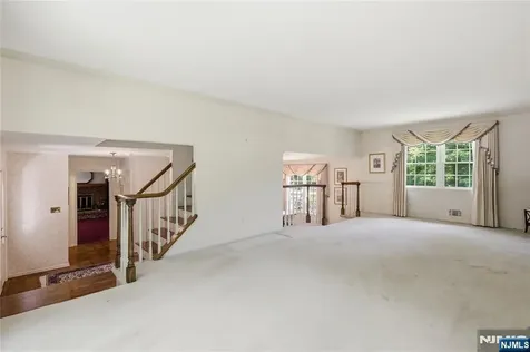 20 Coachman Court Berkeley Heights NJ 07922
