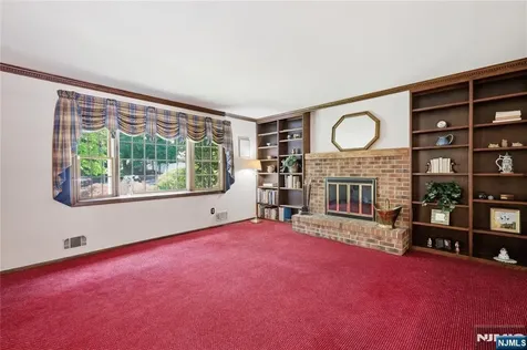20 Coachman Court Berkeley Heights NJ 07922