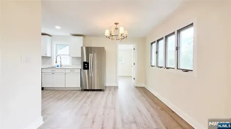 564 Maple Avenue Teaneck NJ 07666