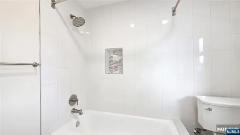 564 Maple Avenue Teaneck NJ 07666