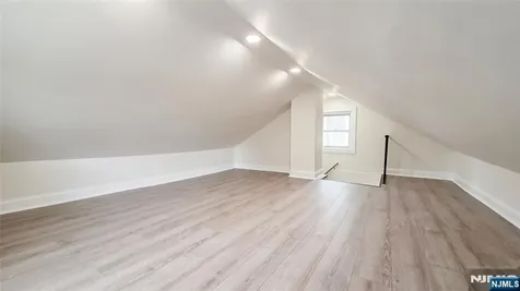 564 Maple Avenue Teaneck NJ 07666