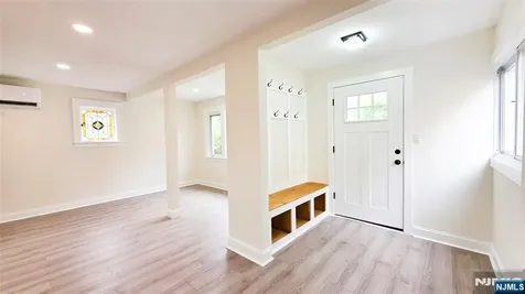 564 Maple Avenue Teaneck NJ 07666