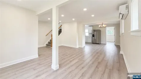 564 Maple Avenue Teaneck NJ 07666