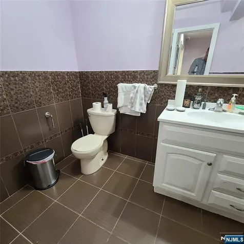 526 Moonachie Avenue Wood Ridge NJ 07075